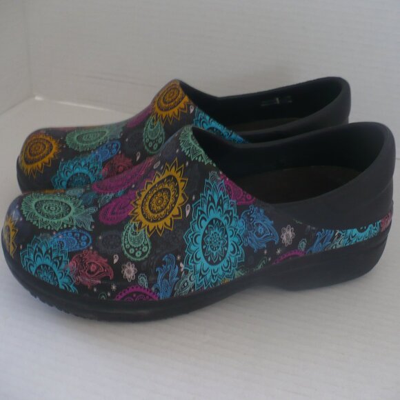 Ladies Crocs Neria Pro II Work Shoes Slip Resistant 8M - Picture 1 of 4